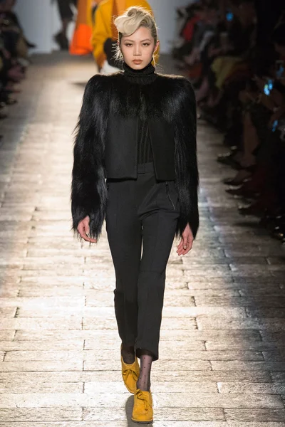 Look 2